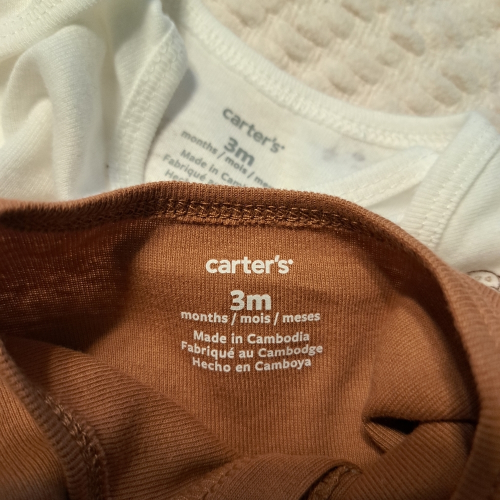 Carter's - Picture 3 of 6